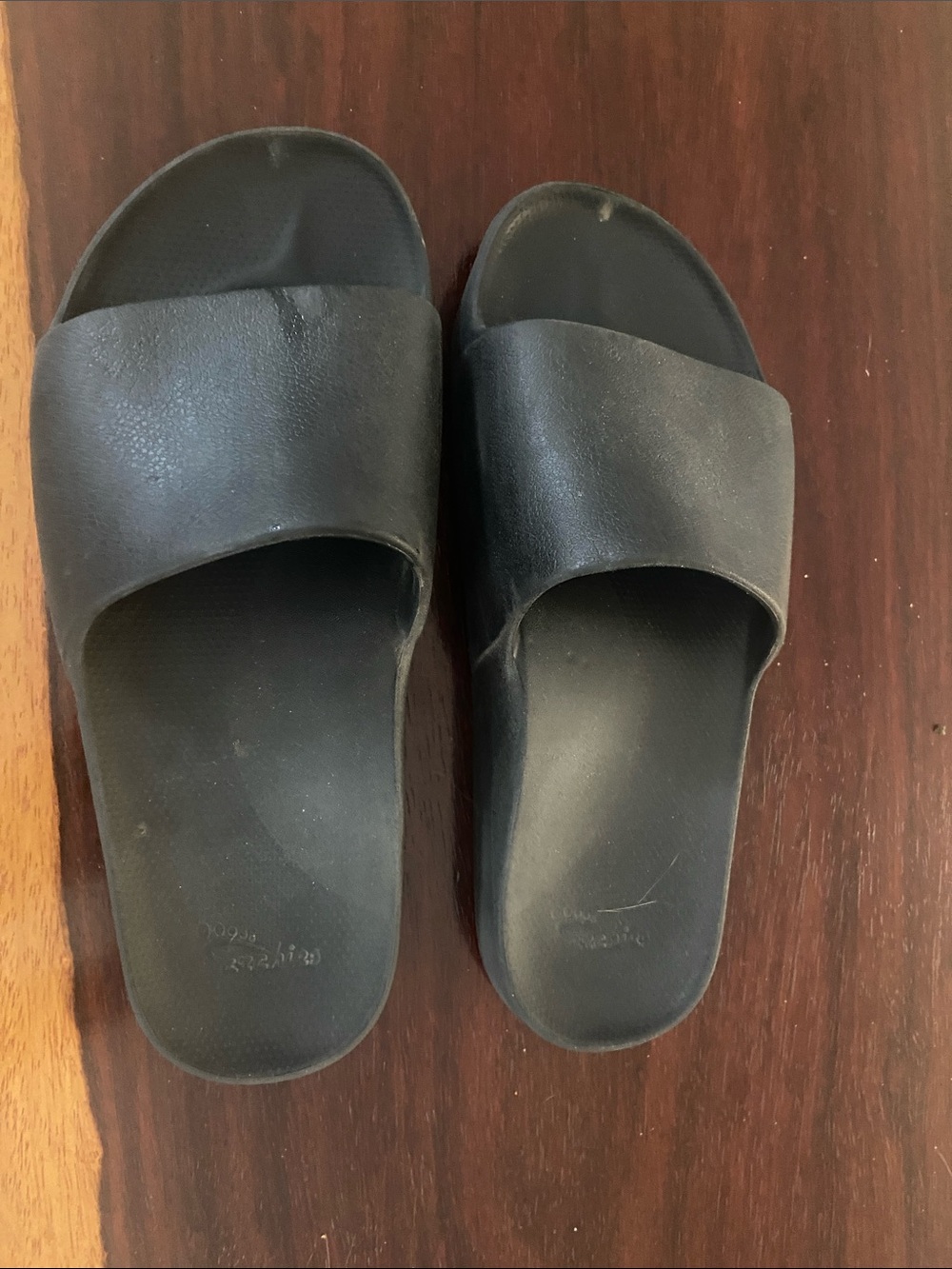 Archies Women's Black Slide Sandals with Cushioned Footbed - Picture 5 of 6